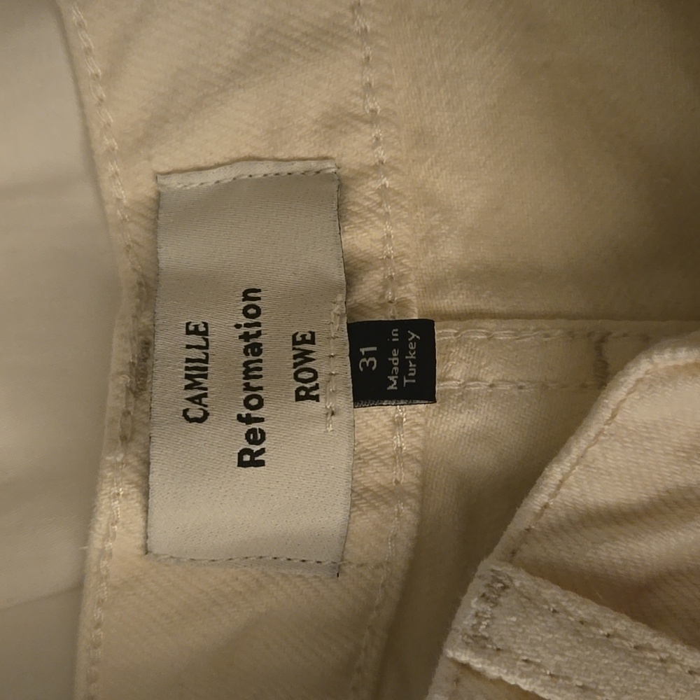 Reformation x Camille Rowe - Picture 4 of 4